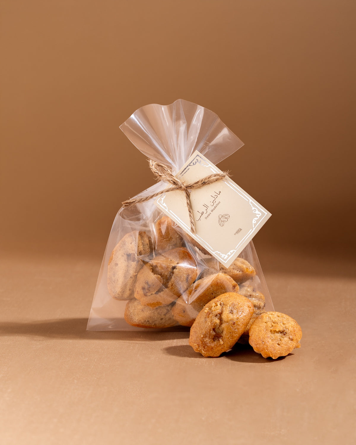 DATES MADELEINE